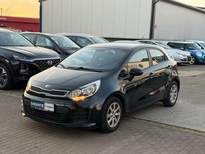 Second-hand Kia Rio Edition 7 84 CP (61 kW) 2015 Negru Berlinǎ