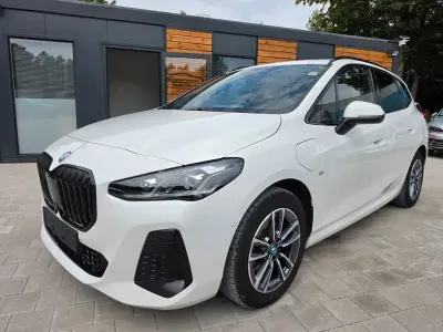 Gebraucht BMW 225 Active Tourer Performance 245 PS (180 kW) 2023 Weiß Van / Kleinbus