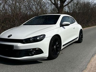Gebraucht VW Scirocco 160 PS (117 kW) 2010 Weiß Coupé