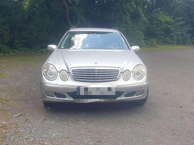 Mercedes E220