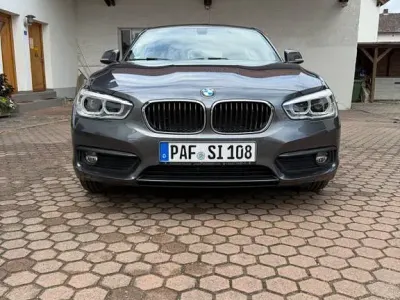 Gebraucht BMW 116 109 PS (80 kW) 2018 Grau Kleinwagen