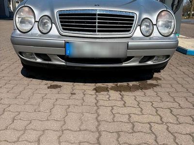 Mercedes 320