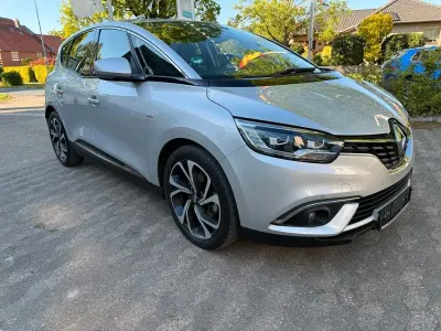 Usata Renault Grand Scénic IV Bose Edition 160 CV (117 kW) 2019 Argento Monovolume