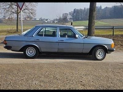 Andere farben Gebraucht 1981 Mercedes E300 Limousine | 8.500 €