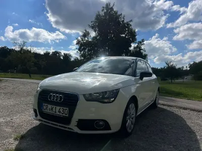 Brugt Audi A1 Attraction 105 HK (77 kW) 2013 Hvid Hatchback