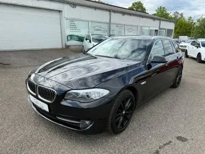 Gebraucht BMW 525 Sport Line 218 PS (160 kW) 2011 Schwarz Kombi