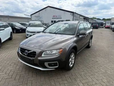 Używany Volvo XC70 Kinetic 163 KM (119 kW) 2010 Szary Kombi