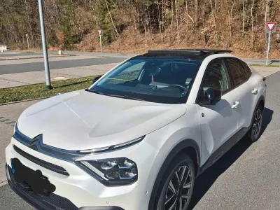 Gebraucht Citroën e-C4 100 kW (136 PS) 2023 Weiß Limousine