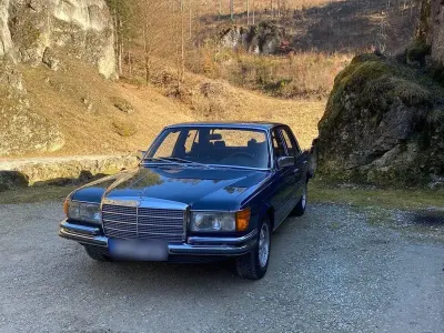 Gebraucht Mercedes 280 160 PS (117 kW) 1975 Blau Limousine