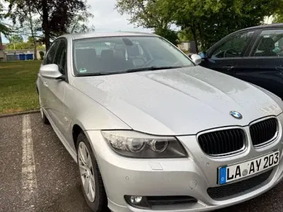 Używany BMW 320 170 KM (125 kW) 2009 Czarny Sedan/Limuzyna