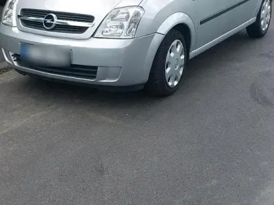 Gebraucht Opel Meriva 101 PS (74 kW) 2004 Silber Van / Kleinbus