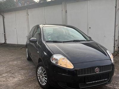 Gebraucht Fiat Grande Punto 78 PS (57 kW) 2009 Schwarz Kleinwagen