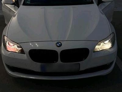 Gebraucht BMW 520 184 PS (135 kW) 2011 Weiß Kombi