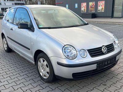Gebraucht VW Polo 64 PS (47 kW) 2003 Silber Limousine