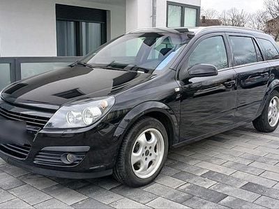 Usata Opel Astra 100 CV (73 kW) 2009 Nero Station wagon
