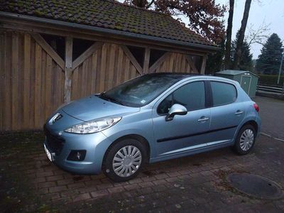 Blau Gebraucht 2010 Peugeot 207 Limousine | 3.900 €