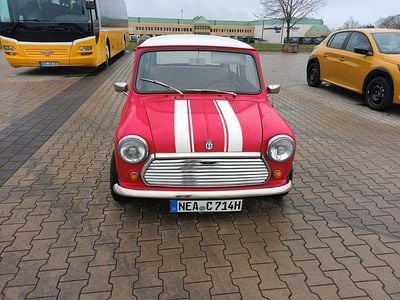 Rot Gebraucht 1976 Mini 1000 Kleinwagen | 10.000 €