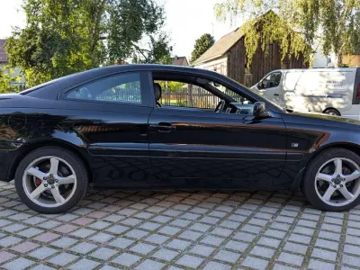 Usata Volvo C70 239 CV (175 kW) 2001 Nero Coupé