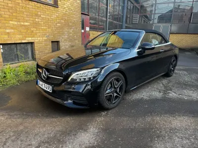 Używany Mercedes C400 AMG 333 KM (244 kW) 2018 Czarny Kabriolet