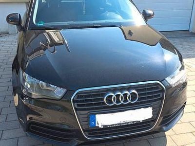 Second-hand Audi A1 Sportback Attraction 86 CP (63 kW) 2012 Negru Hatchback