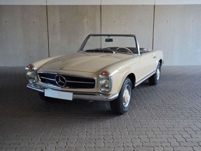 Gebraucht Mercedes W113 150 PS (110 kW) 1967 Beige Cabrio