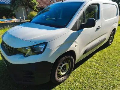 Gebraucht Peugeot Partner 99 PS (72 kW) 2019 Weiß Van / Kleinbus