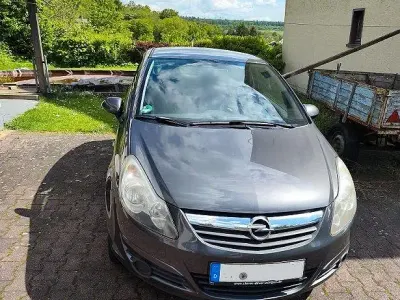 Używany Opel Corsa Eco 69 KM (50 kW) 2010 Andere farben Hatchback