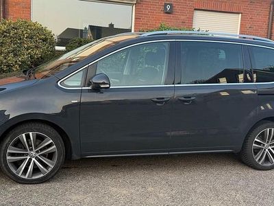 Gebraucht VW Sharan 177 PS (130 kW) 2014 Grau Van / Kleinbus
