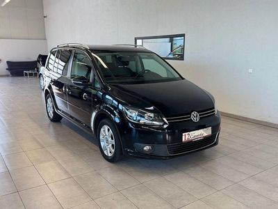 Gebraucht VW Touran Cup 140 PS (102 kW) 2015 Schwarz Van / Kleinbus