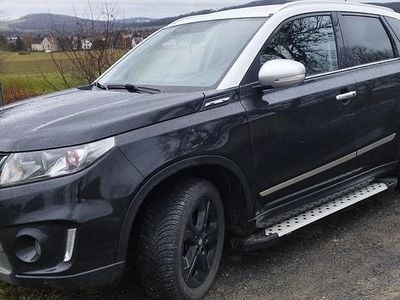 Second-hand Suzuki Vitara 140 CP (102 kW) 2016 Negru SUV