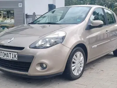 Gebraucht Renault Clio II Dynamique 79 PS (58 kW) 2009 Gold Limousine