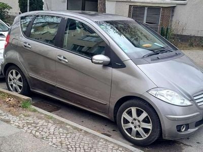 Używany Mercedes B200 136 KM (100 kW) 2005 Minivan