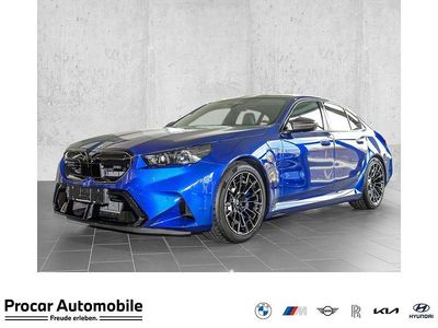 Blau Neu 2025 BMW M5 Performance Limousine | 143.890 € (Teuer)