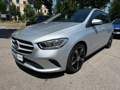 Gebraucht Mercedes B220 190 PS (139 kW) 2022 Silber Kleinwagen