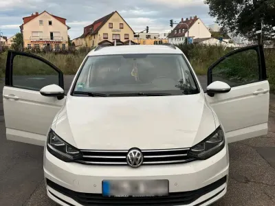 Gebraucht VW Touran 150 PS (110 kW) 2016 Weiß Van / Kleinbus