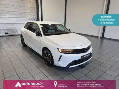 Gebraucht Opel Astra Business Elegance 131 PS (96 kW) 2023 Weiß Kleinwagen