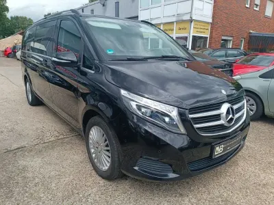Gebraucht Mercedes V220 Avantgarde 163 PS (119 kW) 2015 Obsidianschwarz Van / Kleinbus