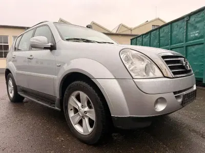 Usata SsangYong Rexton 173 CV (127 kW) 2010 Argento SUV