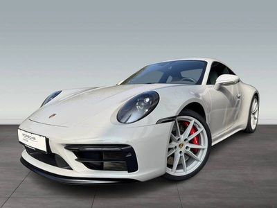Porsche 911 Carrera 4 GTS