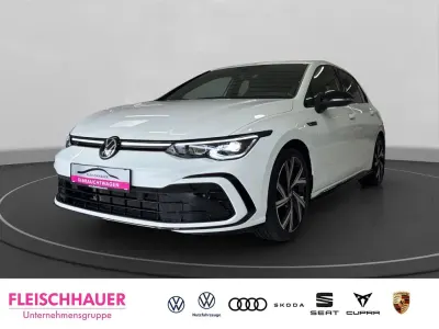 Gebraucht VW Golf VIII R-line 150 PS (110 kW) 2024 Pure white Limousine
