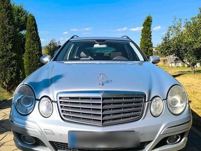 Mercedes E220
