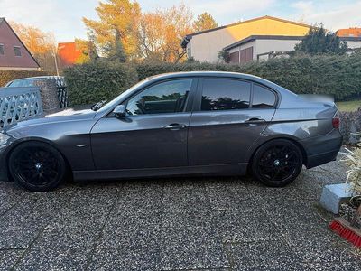 Gebraucht BMW 325 218 PS (160 kW) 2005 Grau Limousine
