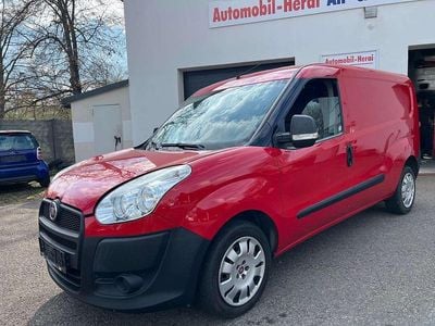 Gebraucht Fiat Doblò Basis 95 PS (69 kW) 2014 Colore esterno (rot) Van / Kleinbus
