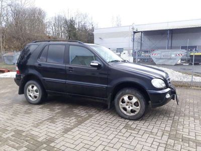 Mercedes ML270