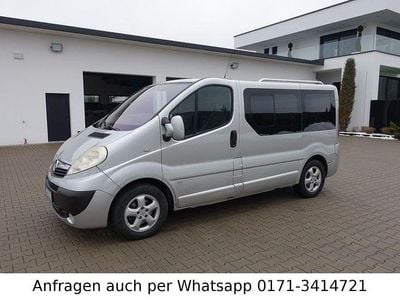 Gebraucht Opel Vivaro Cosmo 114 PS (83 kW) 2007 Silber Van / Kleinbus