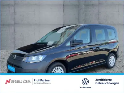 Gebraucht VW Caddy Basis 75 PS (55 kW) 2022 Deep black perleffekt Van / Kleinbus