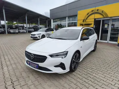 Gebraucht Opel Insignia OPC 174 PS (127 kW) 2022 Weiß Kombi