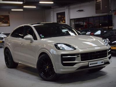 Beige Gebraucht 2024 Porsche Cayenne E-Hybrid Coupe Coupé | 108.400 €
