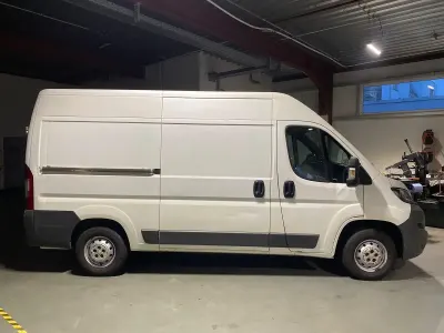 Gebraucht Peugeot Boxer 130 PS (95 kW) 2015 Weiß Van