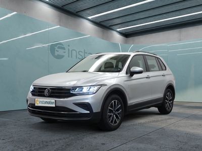 Silber Gebraucht 2023 VW Tiguan Life SUV | 29.699 € (Fairer Preis)